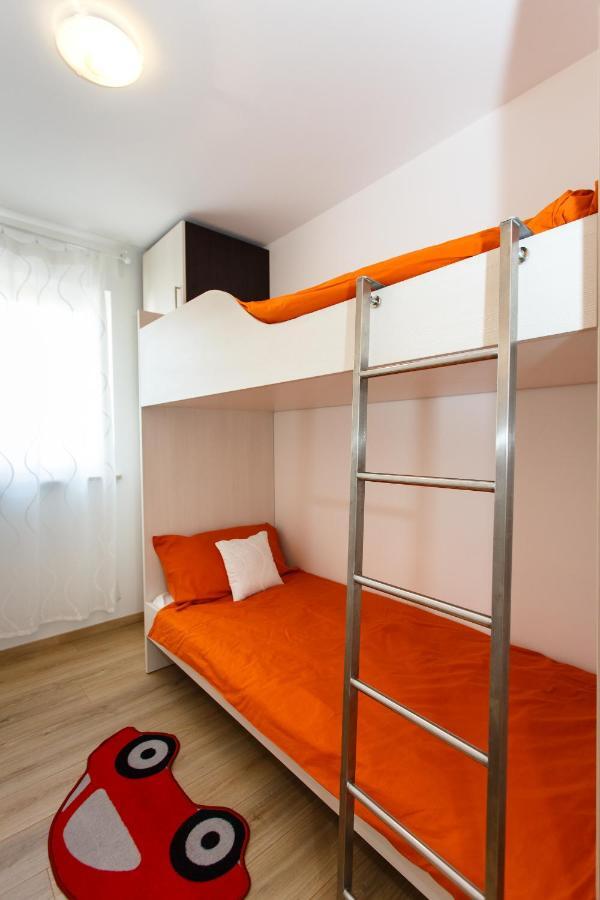 Luxury Palmer Residence Krk Добринь Экстерьер фото