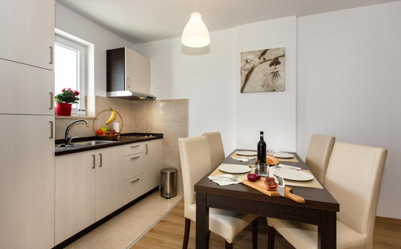 Luxury Palmer Residence Krk Добринь Экстерьер фото